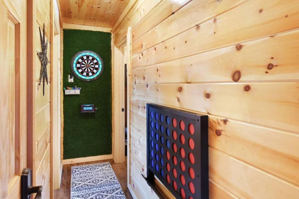 Enchanted Forest Cabin And Teepee! Lights & Laser Show! Private Hot Tub! Unique Stay! Севьервилл Экстерьер фото